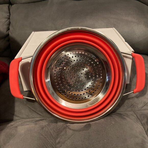Sharper Image Collapsible FoodGrade Silicone Colander w/Metal Strainer VGUC-9.5" - Picture 5 of 9